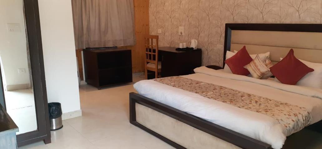 Four Banyans Spirit & Nature Resort Rāipur Esterno foto