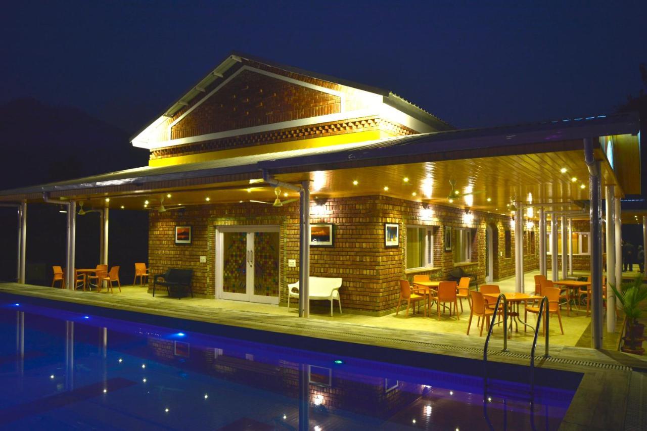 Four Banyans Spirit & Nature Resort Rāipur Esterno foto