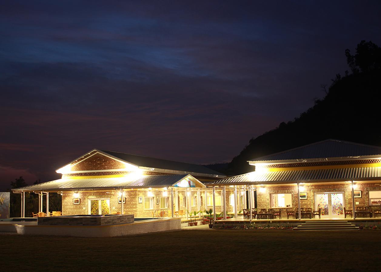 Four Banyans Spirit & Nature Resort Rāipur Esterno foto