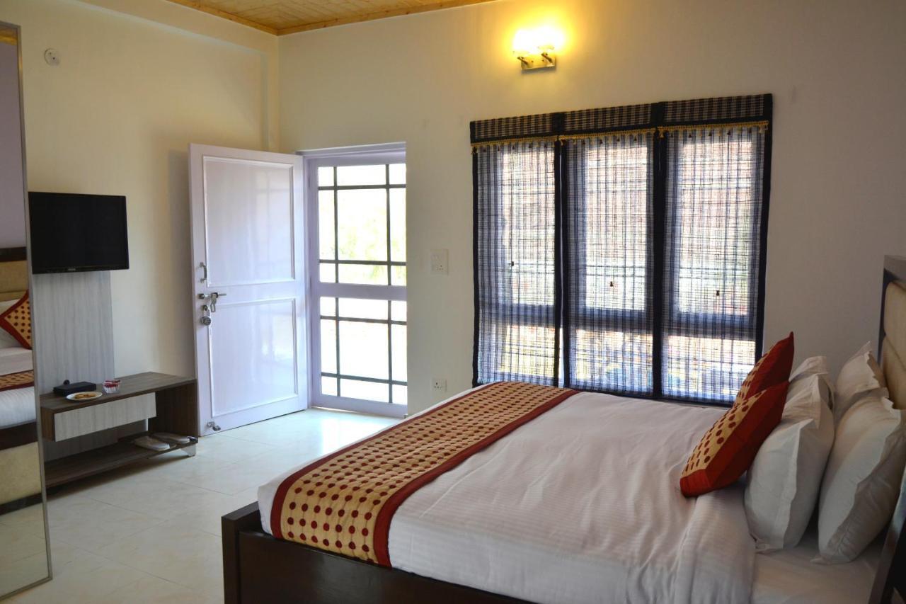 Four Banyans Spirit & Nature Resort Rāipur Esterno foto